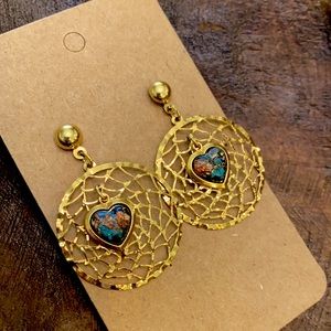Vintage Jewelry Gold Tone Dream Catcher Heart Charm Dangle Post Back Earrings